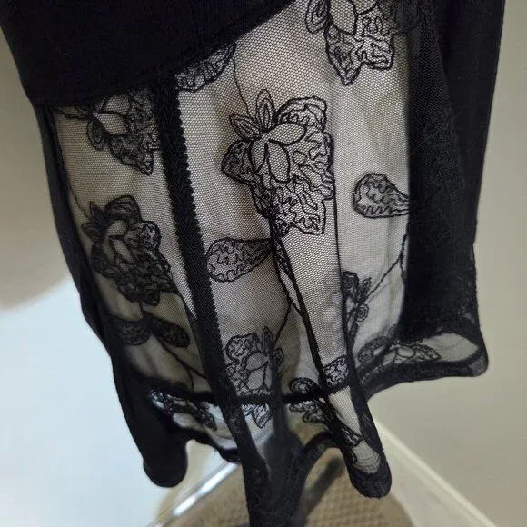 Frenchi Black Tank Top Juniors Medium Sleeveless Lace Peplum Dressy Womens - Picture 9 of 9